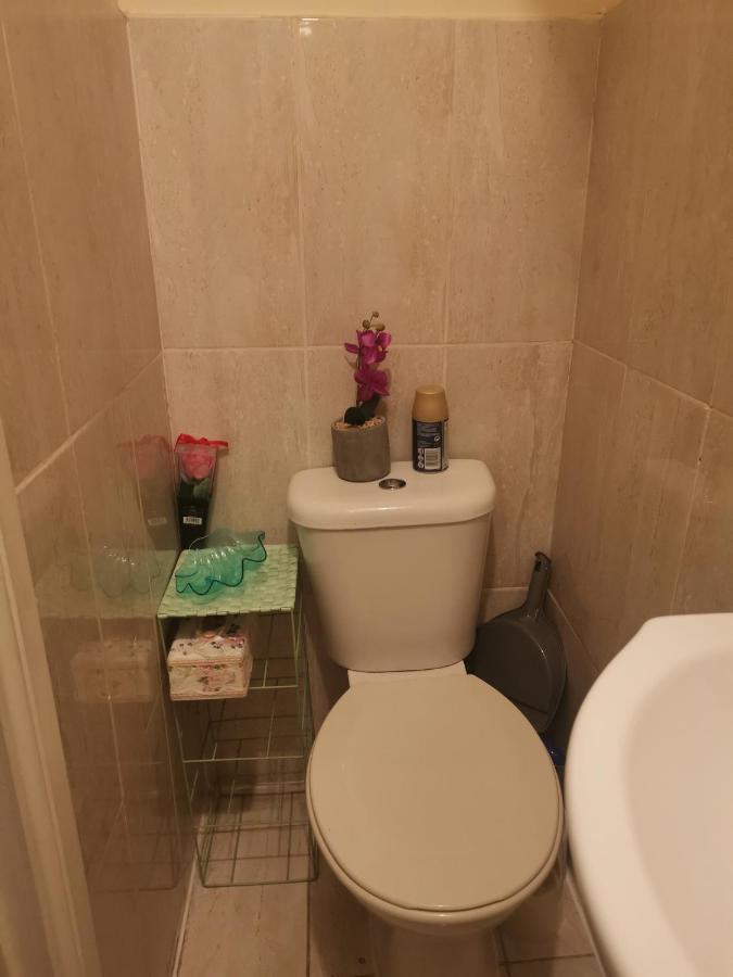 Marahanata Jadwin 1 Beautiful Apartment 1 Bedroom Flat London Exterior foto